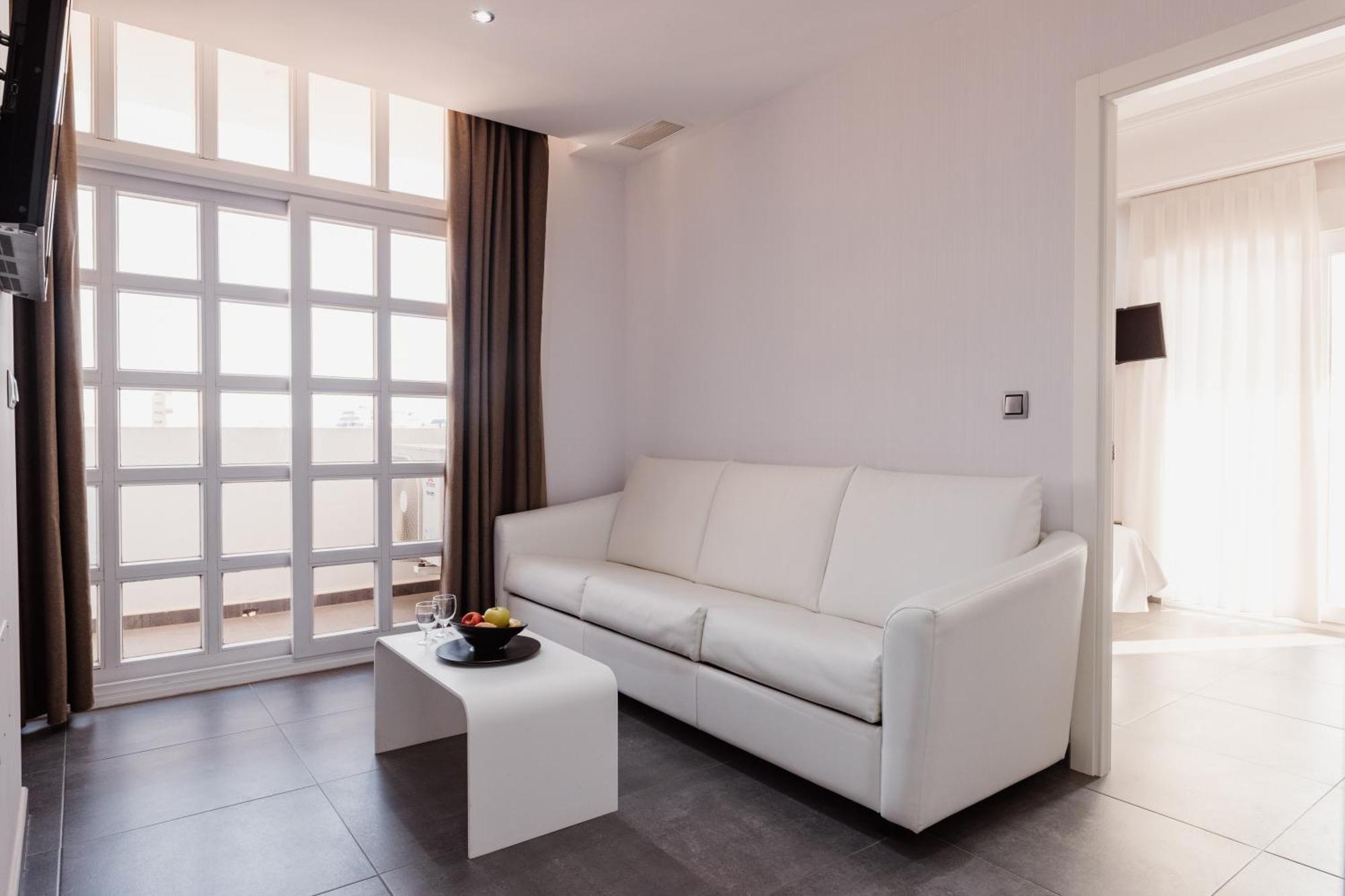 Hotel Los Delfines La Manga del Mar Menor Kültér fotó