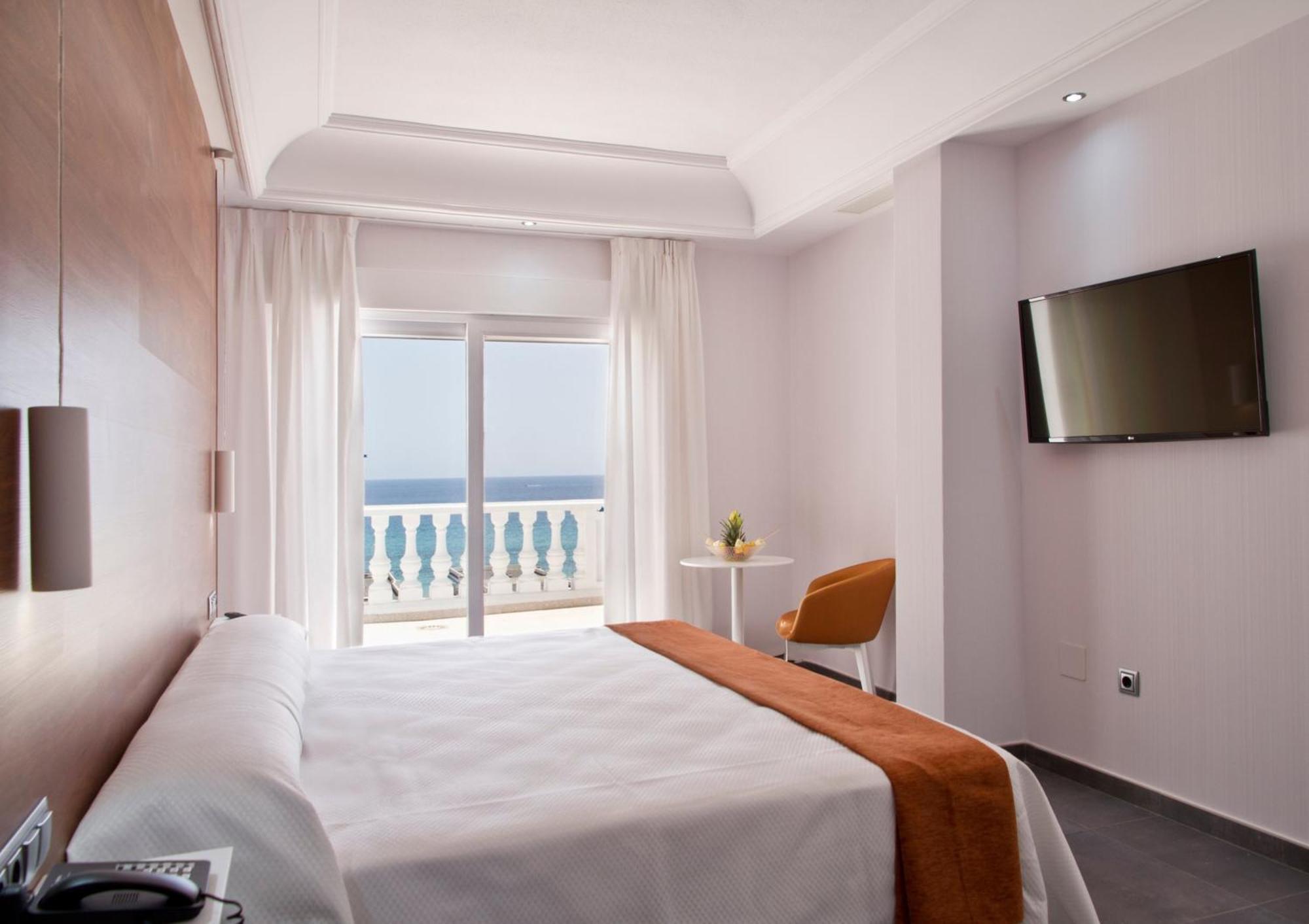 Hotel Los Delfines La Manga del Mar Menor Kültér fotó